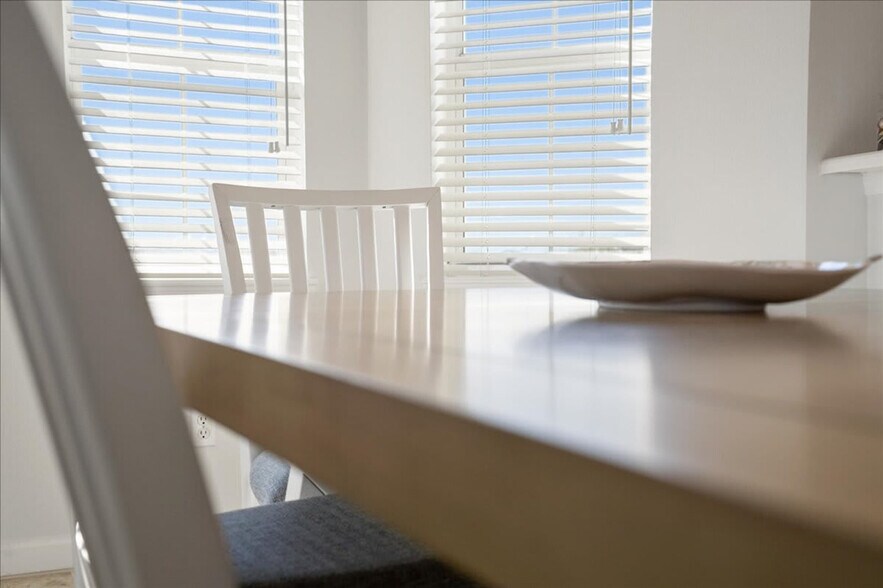 Building Photo - 264 Gibraltar Ct