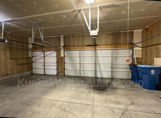 Building Photo - 2244 Haverford Dr