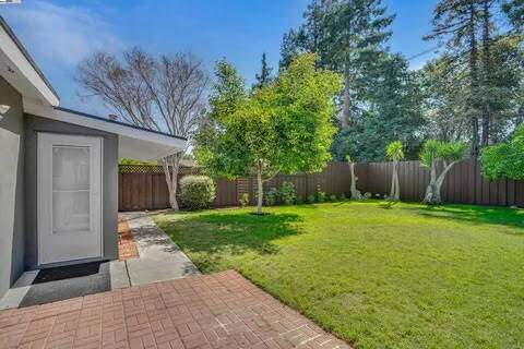 Building Photo - Charming 2-Bedroom Home for Rent