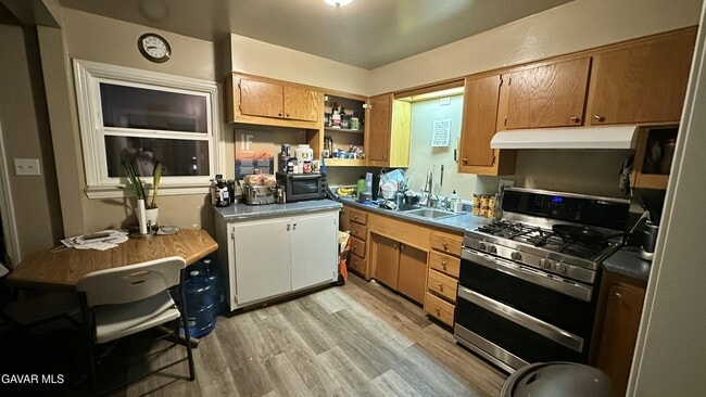 Building Photo - 4503 Ave L-14