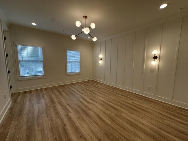 Building Photo - 4802 Moonview Ln