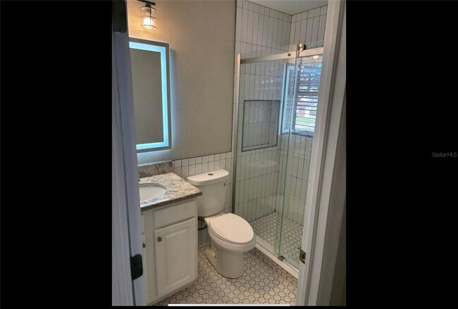 Building Photo - 2920 W El Prado Blvd