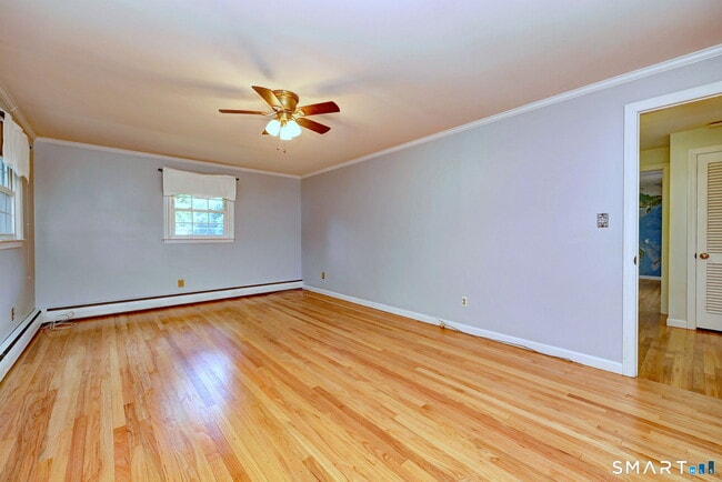 Building Photo - 352 Hitching Post Dr