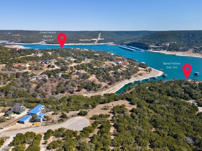 Building Photo - 17709 Hunters Hollow