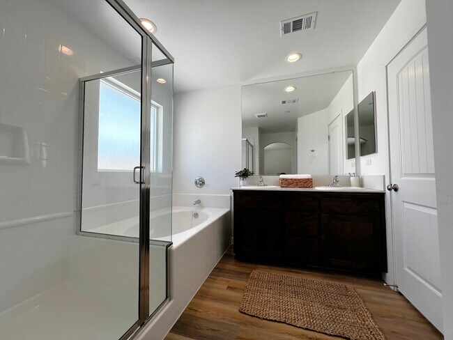 Building Photo - 7409 Millers Pt Ln