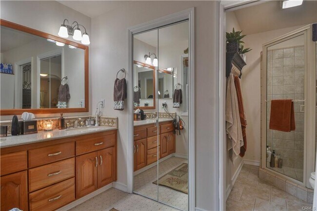 Building Photo - Charming Mountain Retreat across from Golf Course