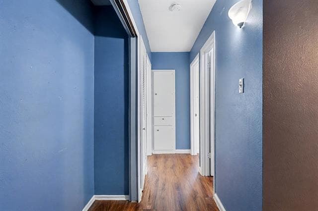 Building Photo - 1202 Crane Dr