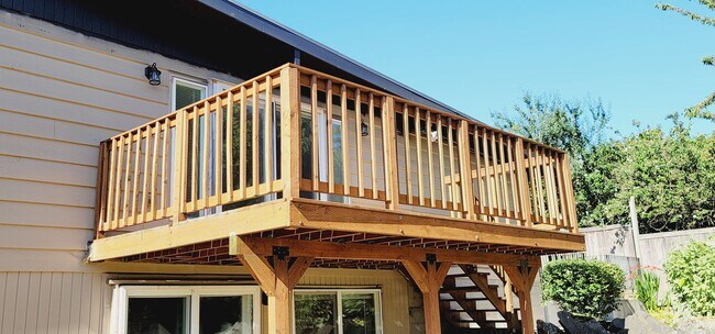 Building Photo - 13240 22nd Ave S