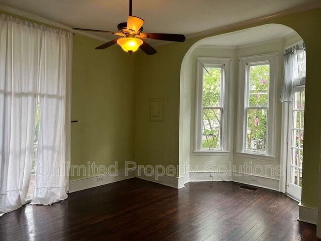 Building Photo - 419 S 3rd St