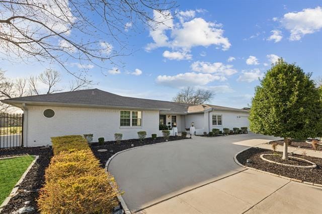 Building Photo - 1208 Scenic Dr