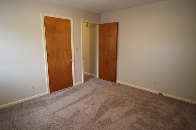 Building Photo - Two bedroom apartment in Clifton Heights