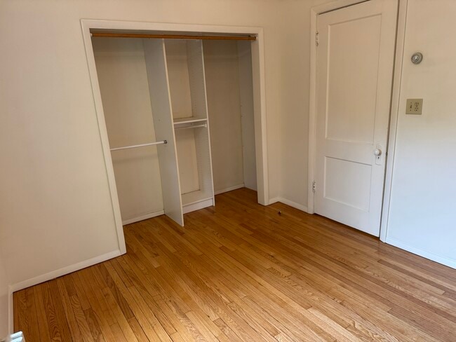 Building Photo - 1462 Wilmette Ave