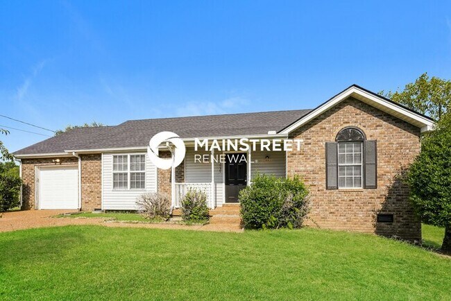 Building Photo - 3 Bedroom Pet-Friendly Home in Madison, TN with Main Street Renewal