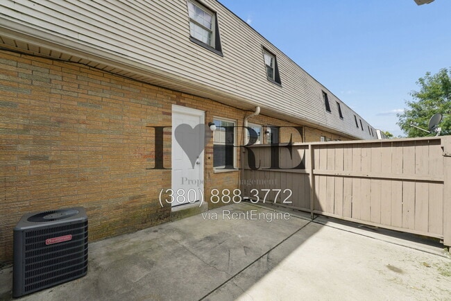 Building Photo - 3077 Morsetown Ct S