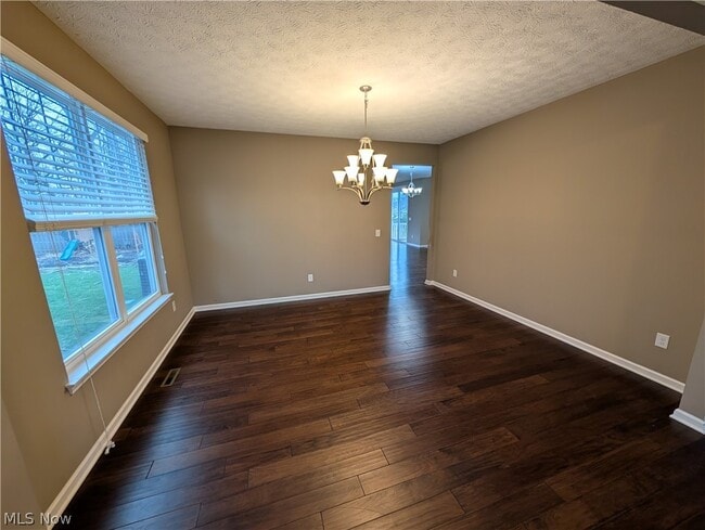 Building Photo - 32815 Rebecca Ln