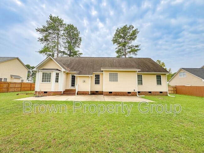 Building Photo - 3426 Broomsgrove Dr