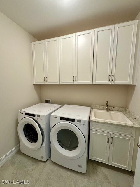 Building Photo - 28021 Sanibel Sands St