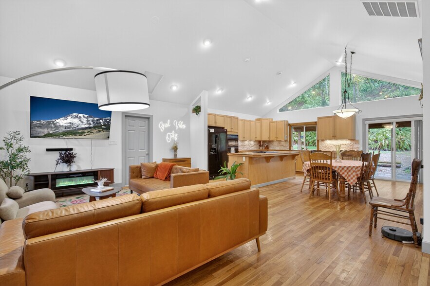 Building Photo - 26731 Lake Fenwick Rd S