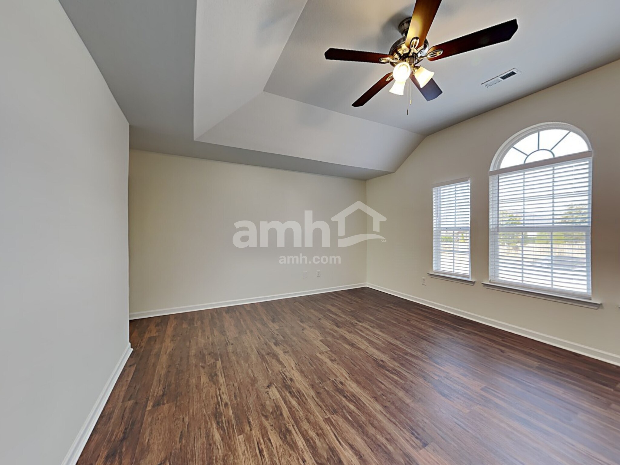 Building Photo - 216 Giants Ridge Rd