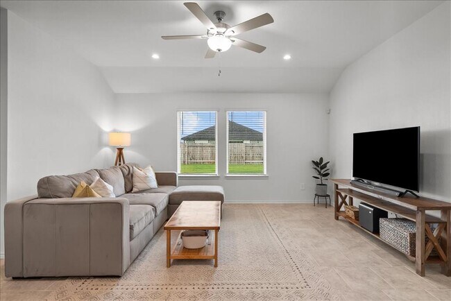 Building Photo - 7503 Cynomys Ct