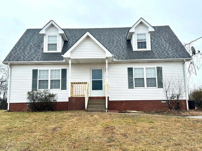 Primary Photo - 5-Bedroom, 3-Bath Cape Cod Home in Oak Gro...