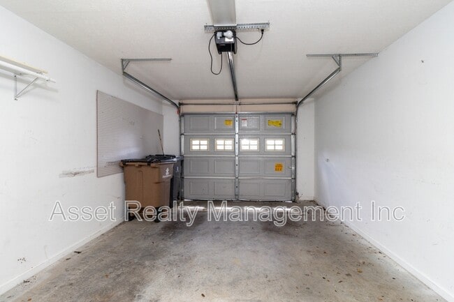 Building Photo - 3211 Misty Hill Way