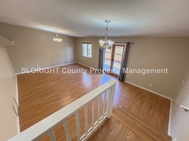 Building Photo - AVAILABLE NOW - Charming Home Just ½ Mile from Downtown Paso Robles - 2 Bed / 1 Bath