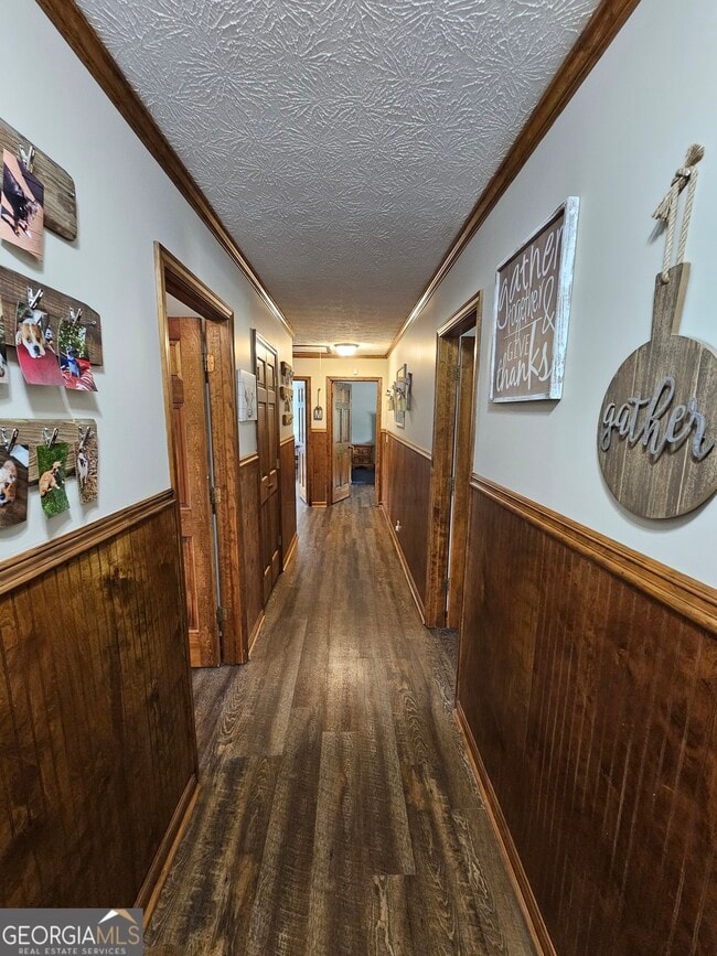 Building Photo - 6090 Strickland Town Rd