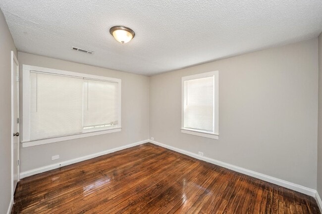 Building Photo - Charming 3-Bedroom Home in Bessemer – Act Fast!