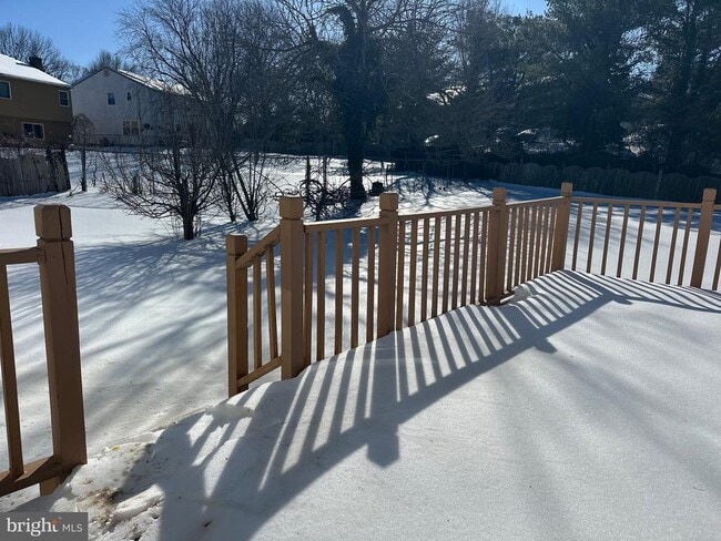 Building Photo - 2 W High Ridge Rd