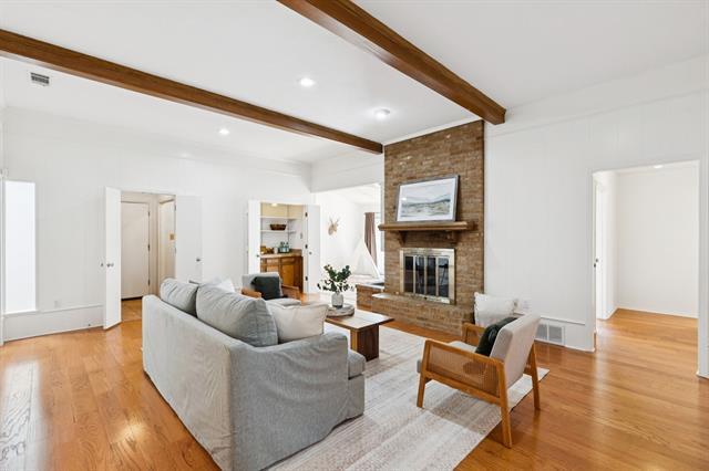 Building Photo - 9702 Summerhill Ln