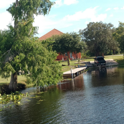 Front of house/dock - 37461 Washington Loop Rd