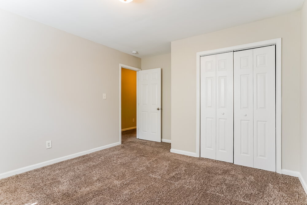 Building Photo - 610 Crosstie St