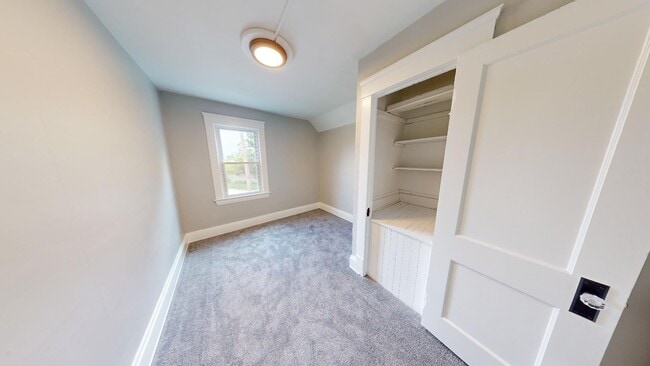 Building Photo - Brooklyn Centre - 3 Bedroom Single Family ...