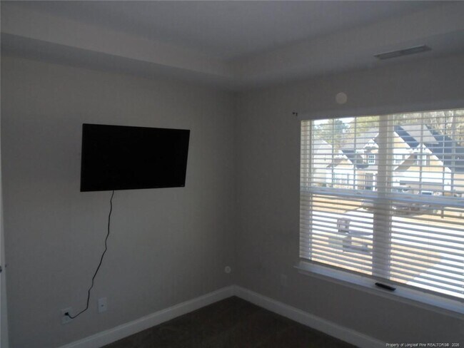 Building Photo - 2240 Mannington Dr
