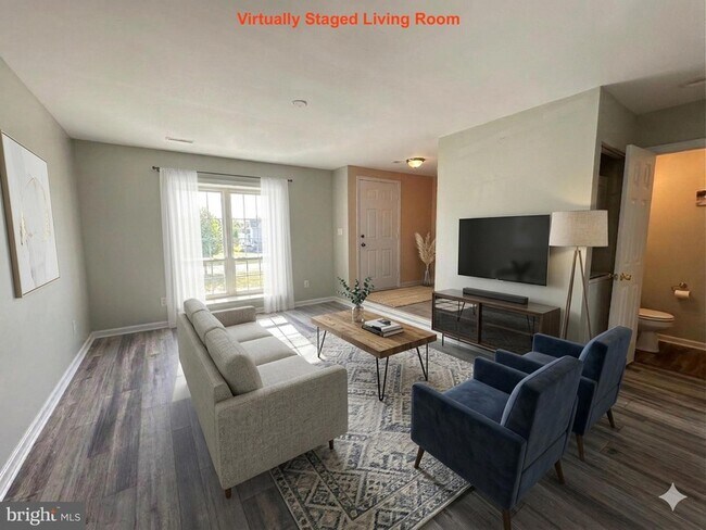 Building Photo - 326 Lancaster Square