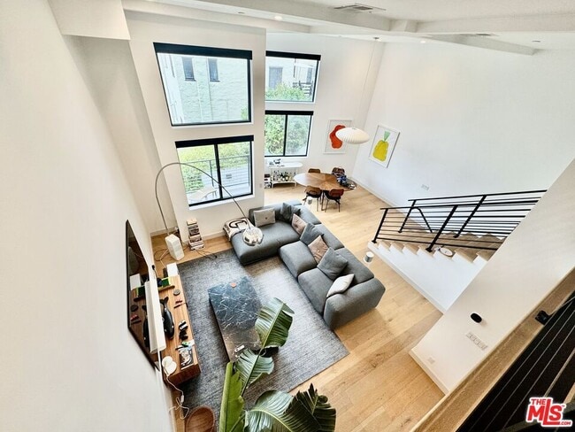 Building Photo - 2406 Glendale Ct