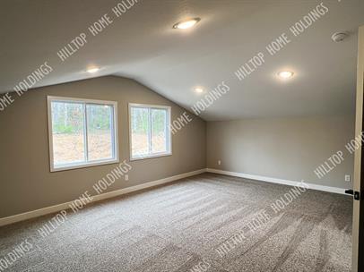 Building Photo - 2 Oak Hill Rd