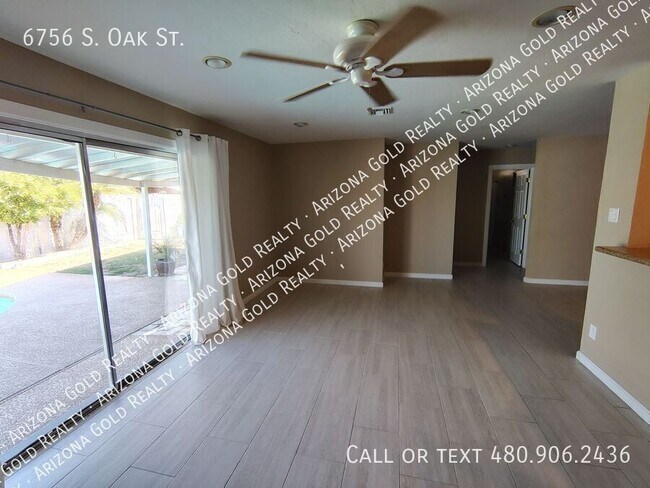 Building Photo - 6756 S Oak St