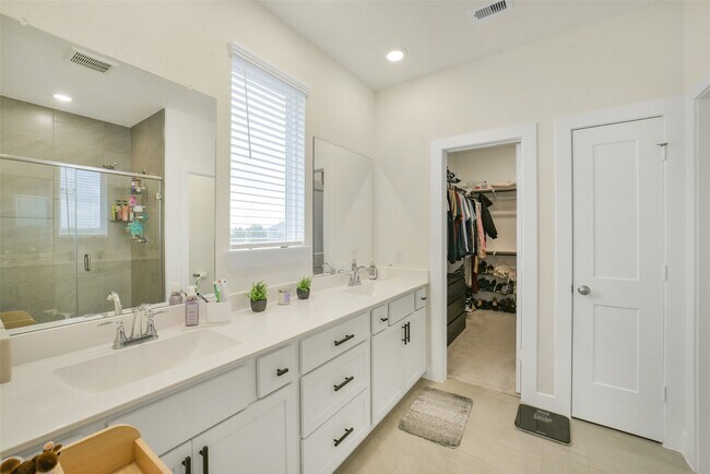 Building Photo - 7834 Swooping Swallow Ln