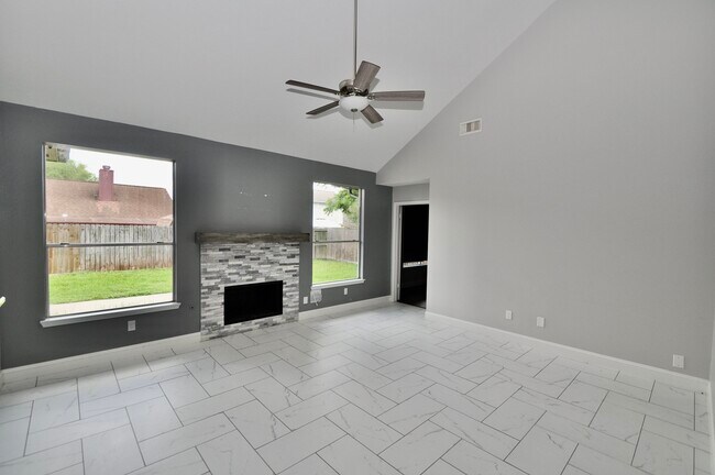 Building Photo - 8819 Hedgestone Ct