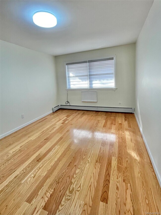 Building Photo - 43-22 213th St