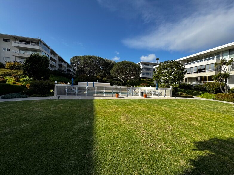 Building Photo - 32653 Seagate Dr