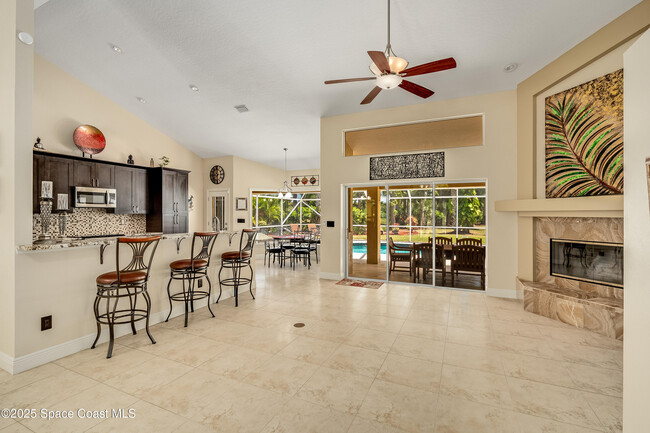 Building Photo - 3789 Peacock Dr