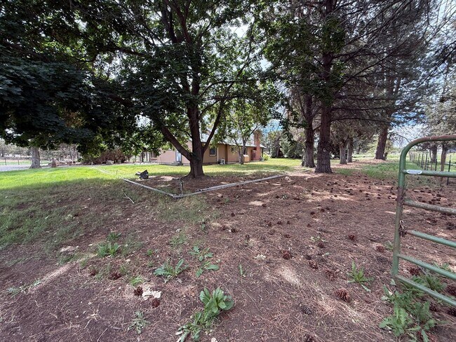 Building Photo - 21730 NE Butler Market Rd