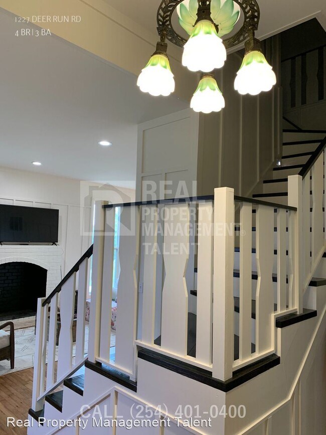 Building Photo - 4 br, 3 bath House - 1227 Deer Run Rd