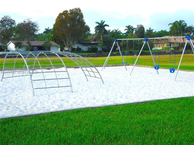 Building Photo - 7920 Camino Real