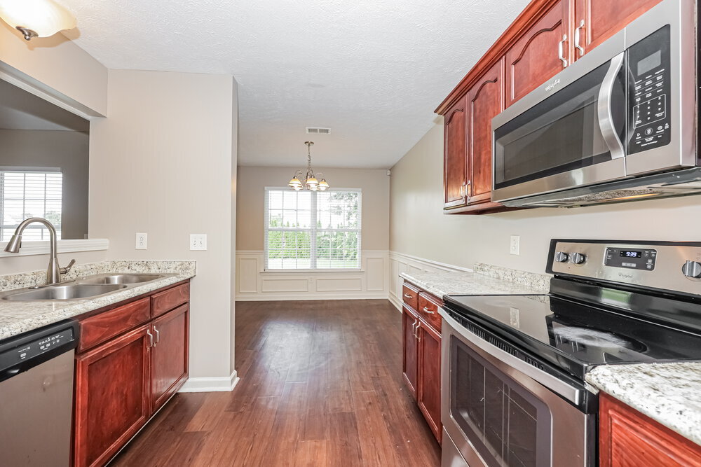 Building Photo - 2943 Hollicom Dr