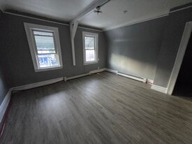 Building Photo - 8 Farley Ave