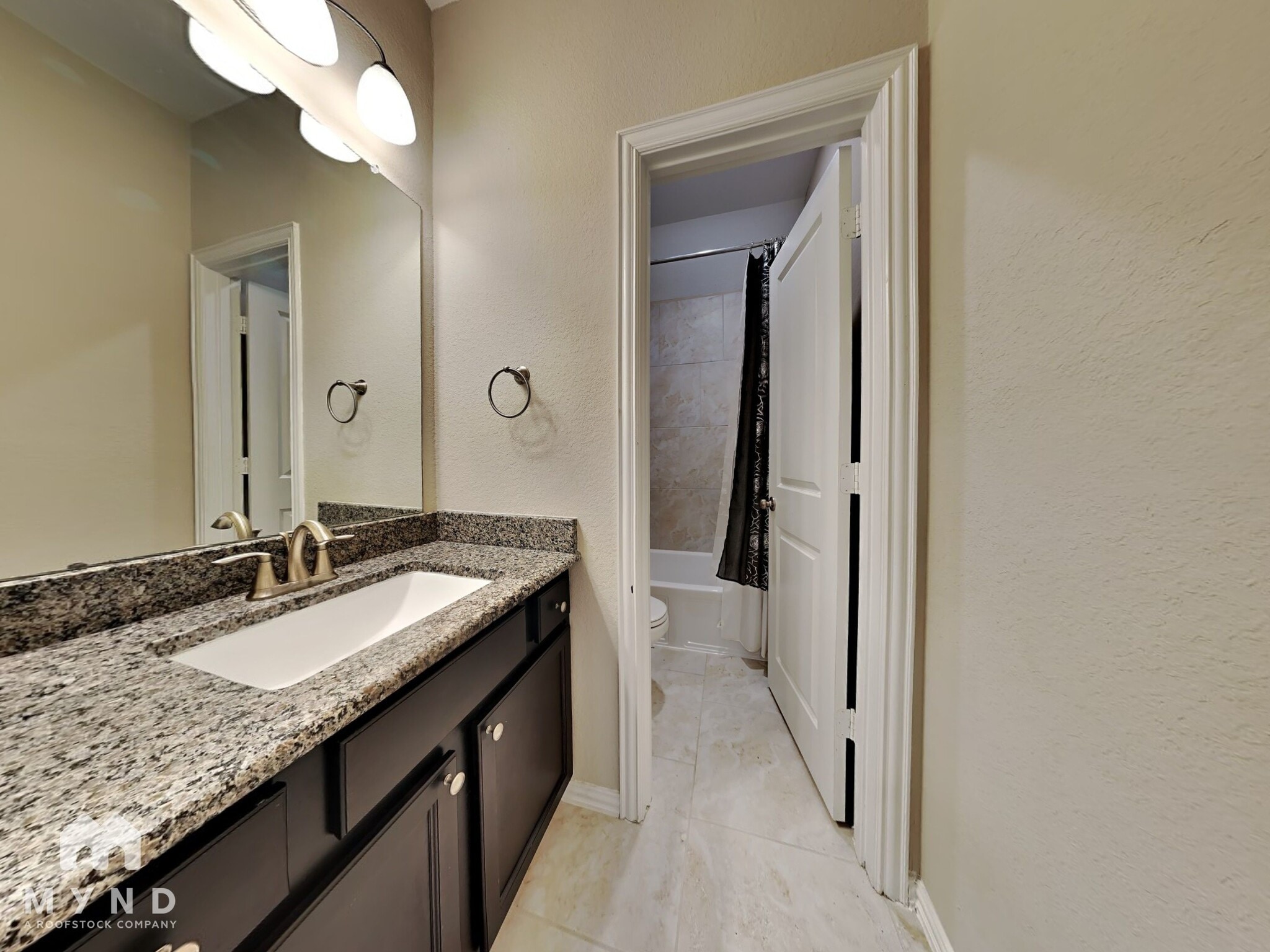 Building Photo - 2925 Fox Ledge Ct